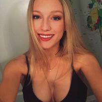 What's the name of this pornstar?