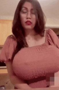 What's the name of this pornstar?