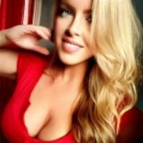 What's the name of this pornstar?