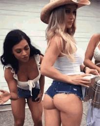 What's the name of this pornstar?