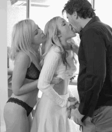  Does anyone know the name of the pornstar and what scene or movie this clip is from?