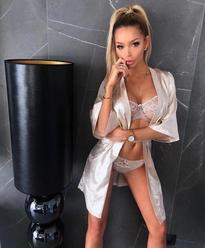 What's the name of this pornstar?