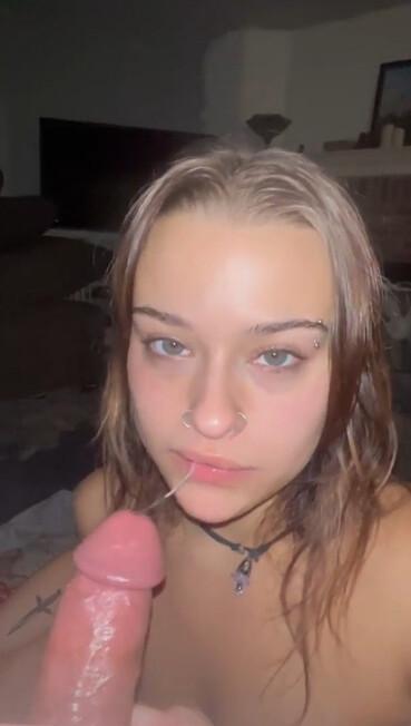 What's the name of this pornstar?