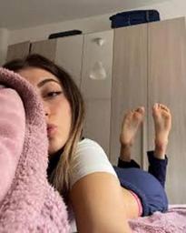 What's the name of this pornstar?