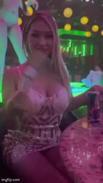 What's the name of this pornstar?