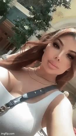 What's the name of this pornstar?