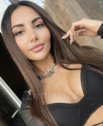 What's the name of this pornstar?