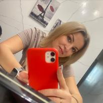 What's the name of this pornstar?