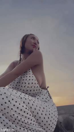 What's the name of this pornstar?