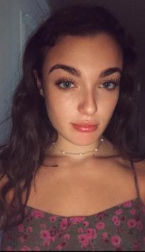 What's the name of this pornstar?