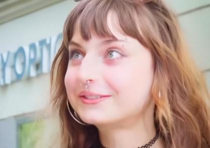 What's the name of this pornstar?