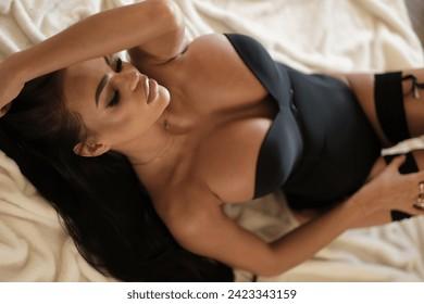 What's the name of this pornstar?