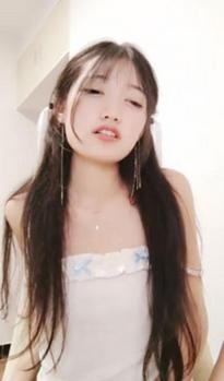 What's the name of this pornstar?