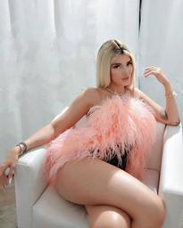 What's the name of this pornstar?