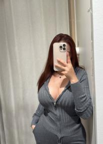 What's the name of this pornstar?