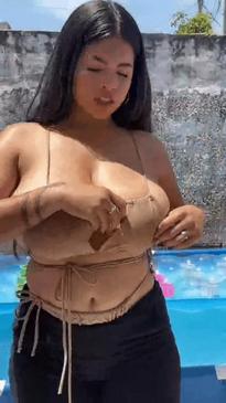 What's the name of this pornstar?