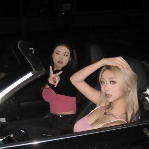 What are these girls names? Source? Full photoshoot?