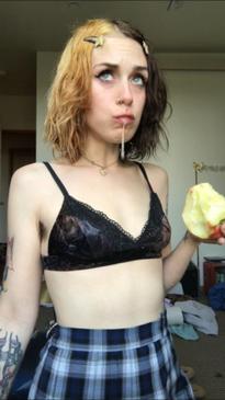 What's the name of this pornstar?