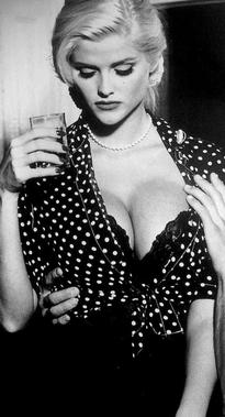 Anna Nicole Smith - https://www.babepedia.com/babe/Anna_Nicole_Smith