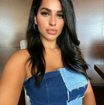 What's the name of this pornstar?