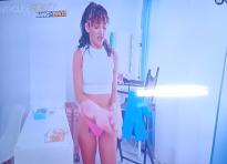 Geisha Kyd (Maid Fucks Rude Client)
https://www.data18.com/scenes/1293717