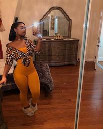 What's the name of this pornstar?