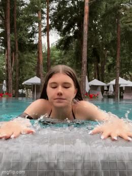 What's the name of this pornstar?