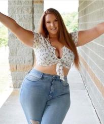 What's the name of this pornstar?