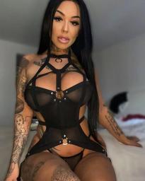 https://namethatpornstar.com/thread/4318685