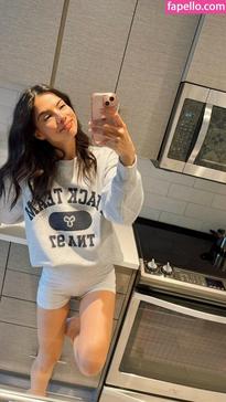 What's the name of this pornstar?