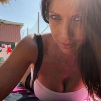 What's the name of this pornstar?
