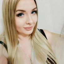 What's the name of this pornstar?