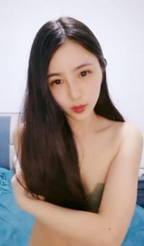 What's the name of this pornstar?