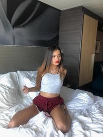 What's the name of this pornstar?