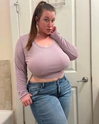 What's the name of this pornstar?