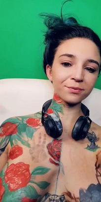 What's the name of this pornstar?