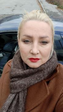 What's the name of this pornstar?