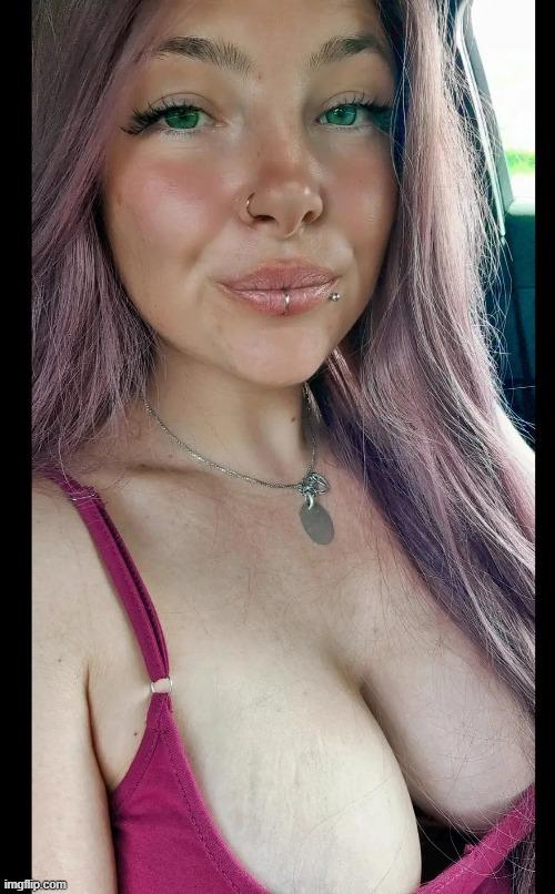 What's the name of this pornstar?