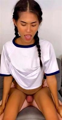 What's the name of this pornstar?