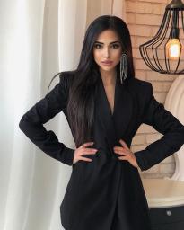 What's the name of this pornstar?