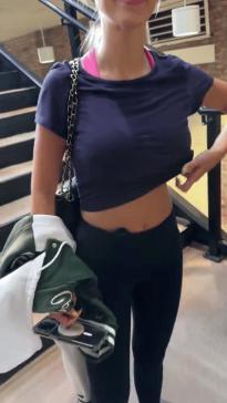 What's the name of this pornstar?