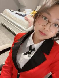 What's the name of this pornstar?