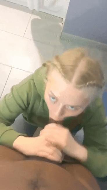 What's the name of this pornstar?