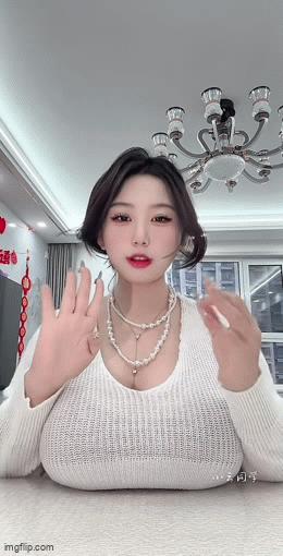 What's the name of this pornstar?