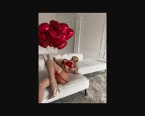 What's the name of this pornstar?