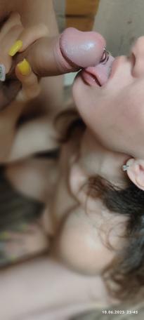 What's the name of this pornstar?