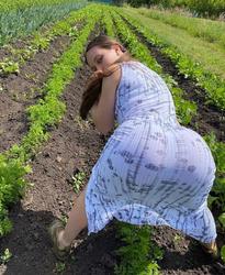 What's the name of this pornstar?