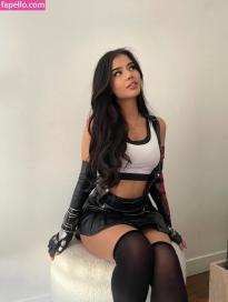 What's the name of this pornstar?