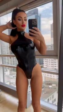 What's the name of this pornstar?