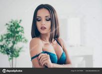 What's the name of this pornstar?